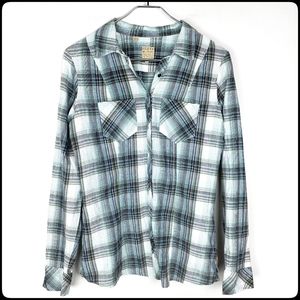 GUESS Aqua, Silver, Blue & Tan Snap Button Down Plaid Blouse Top Size: Medium